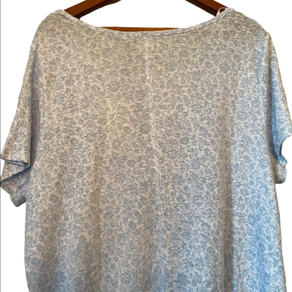 Joie 100% Linen Short Sleeve Blue and White Floral Top